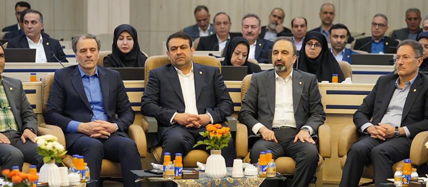 بانک ملی ایران در مسیر تداوم موفقیت / اهداف ۱۴۰۴ با محوریت سودآوری و مشتری‌محوری تبیین شد