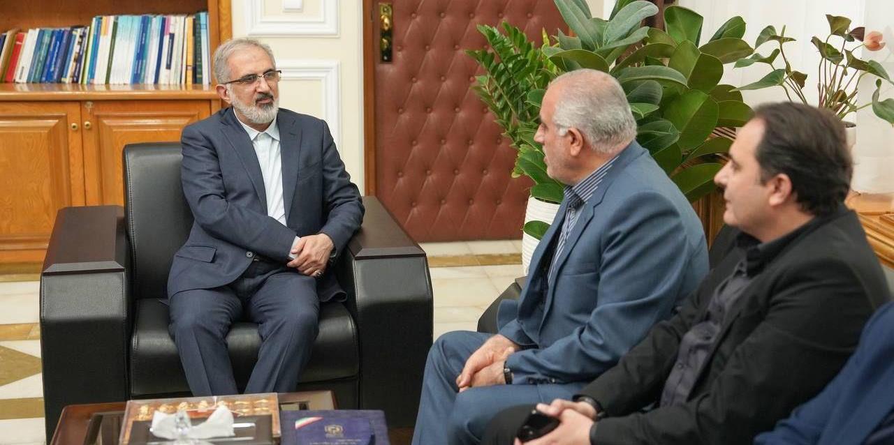 قدردانی رئیس بنیاد مسکن از بانک مسکن به‌ پاس نقش مؤثر در پیشبرد طرح نهضت ملی
