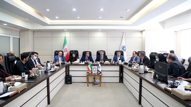 به همت معاونت کمیسیون‌ها، مجامع و شوراهای اتاق ایران/کارگاه آموزشی بررسی حقوقی چالش‌های قراردادهای سرمایه‌گذاری در ایران برگزار شد